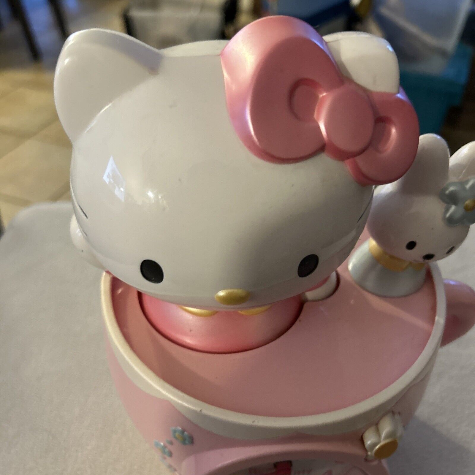 Sanrio Hello Kitty & Bunny 9 Tea Cup Talking Alarm Clock For Parts Not Working