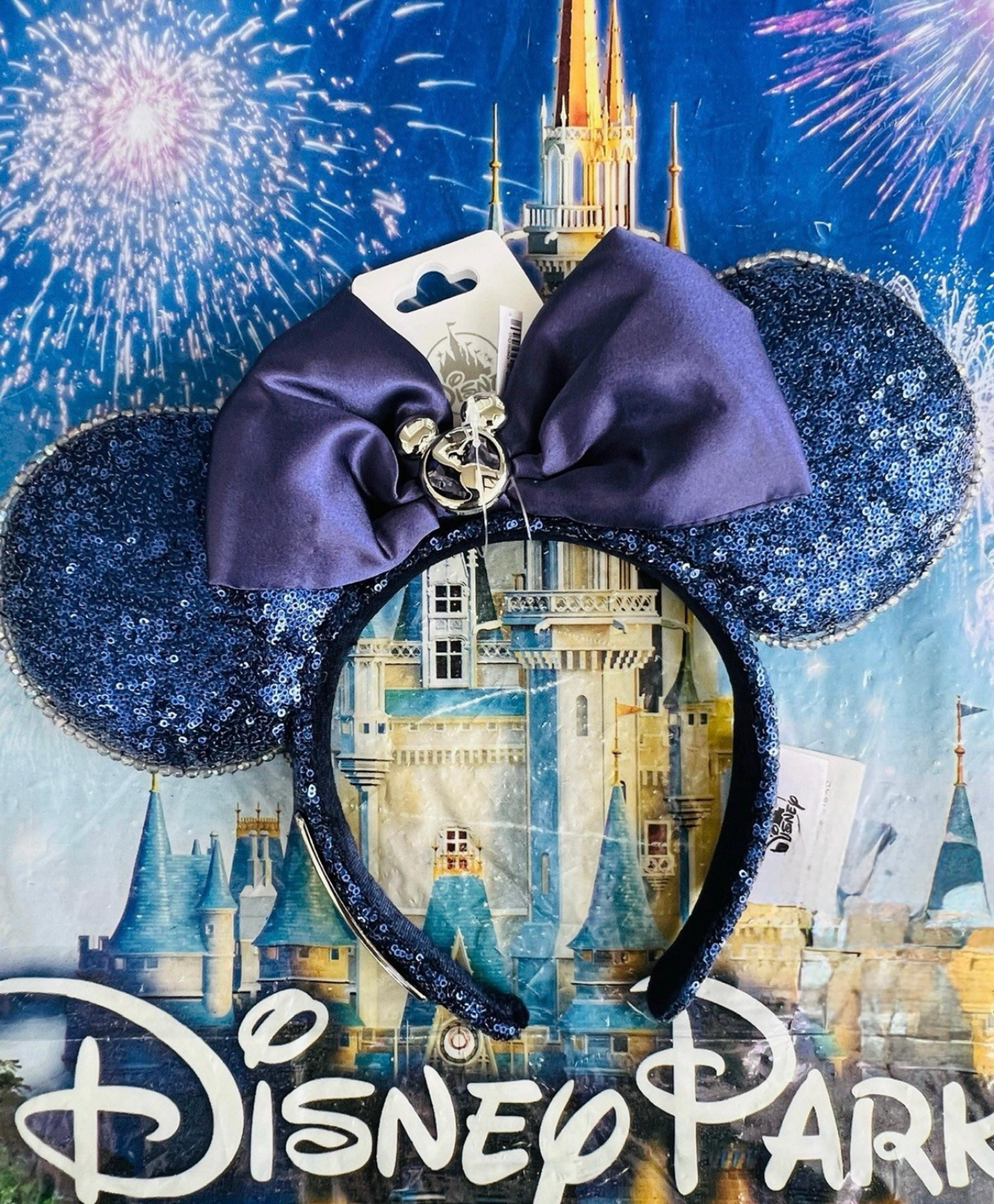Disney Vacation Club Member Minnie Ears Silver/Navy Sequins 2025
