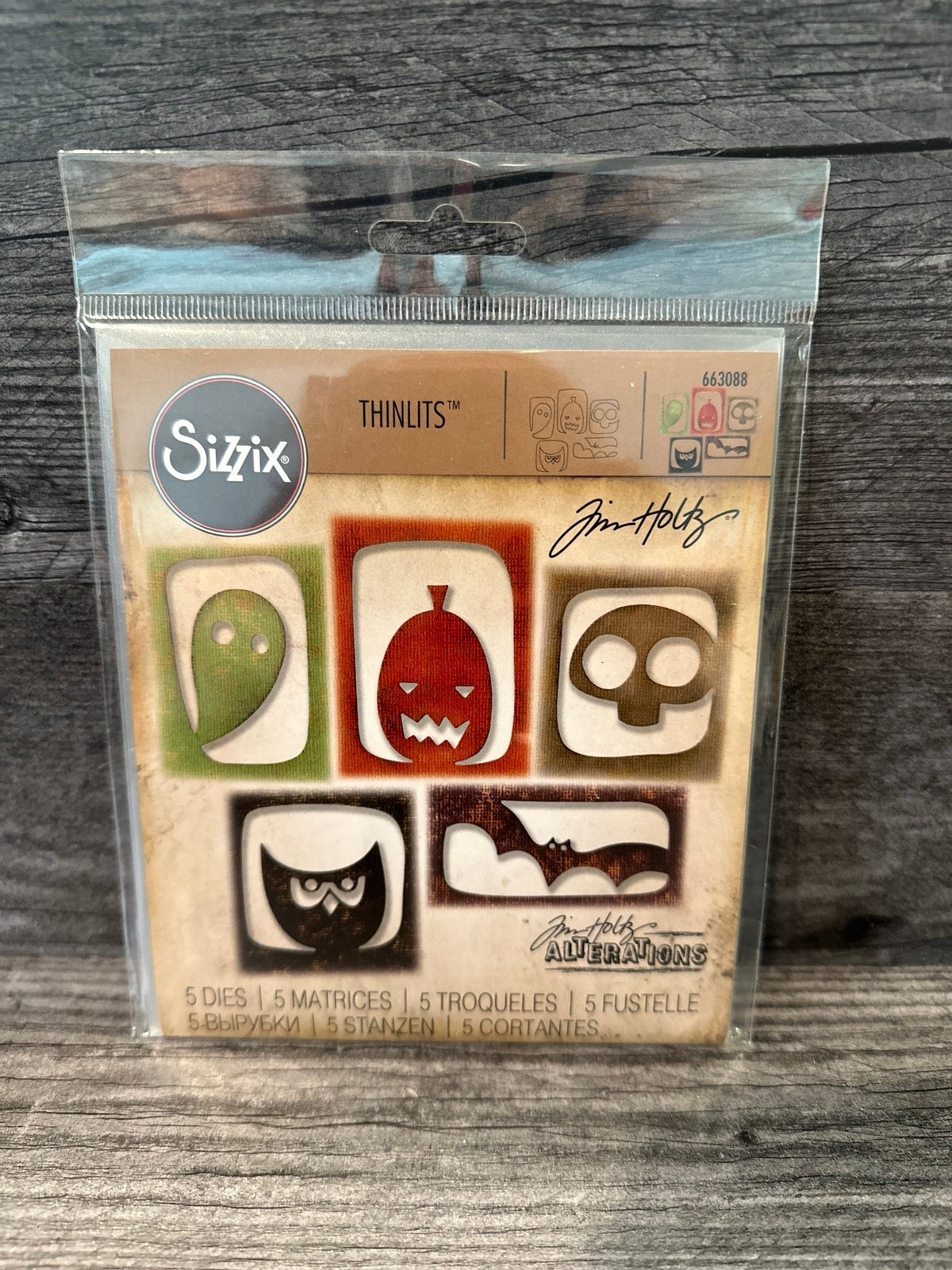Tim Holtz Sizzix Halloween Hangouts