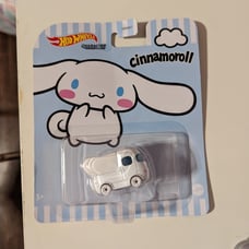 Hello kitty Cinnamoroll hot wheels OFFERS WELCOME