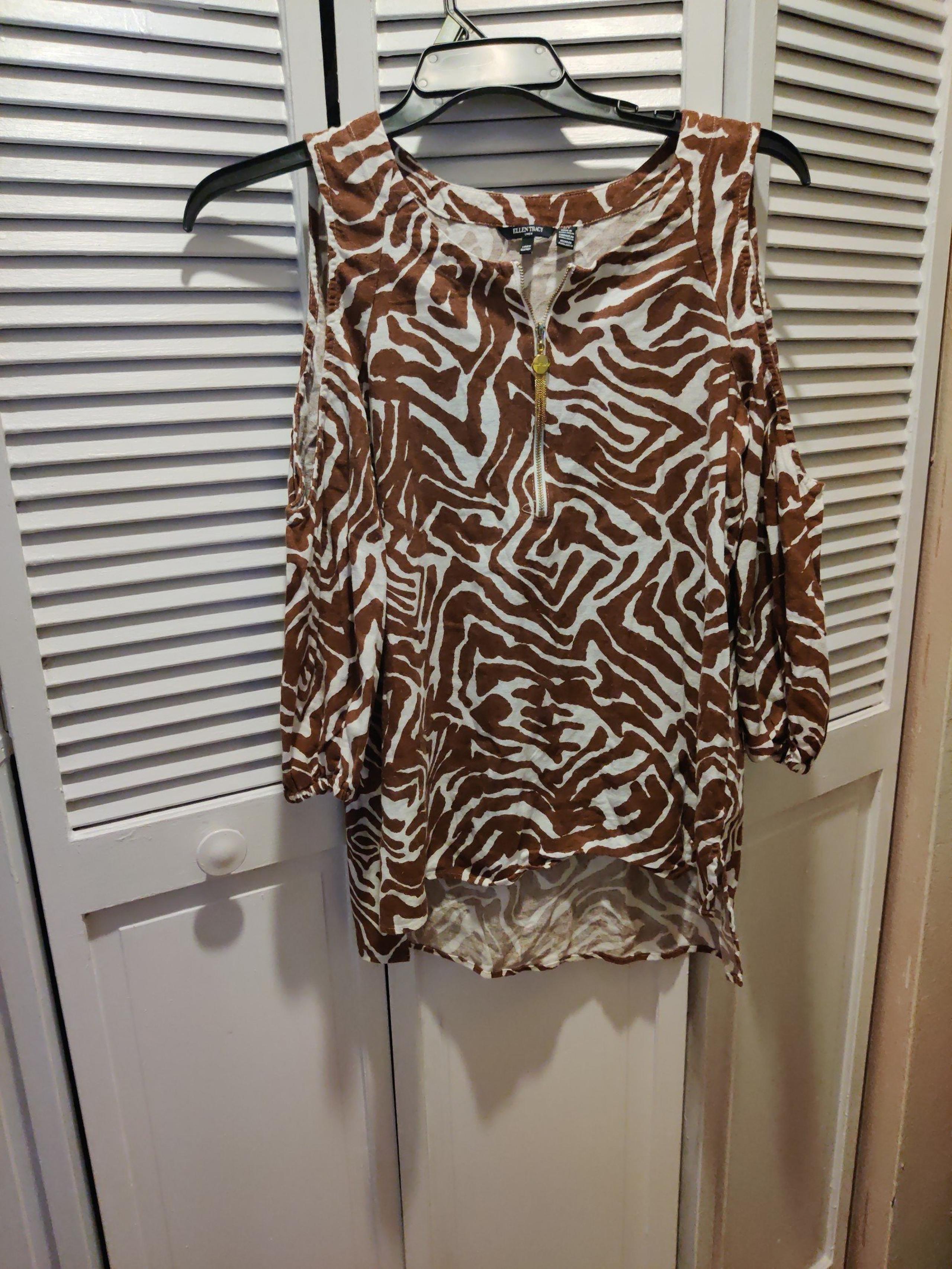 Ellen Tracy linen bland Blouse size S