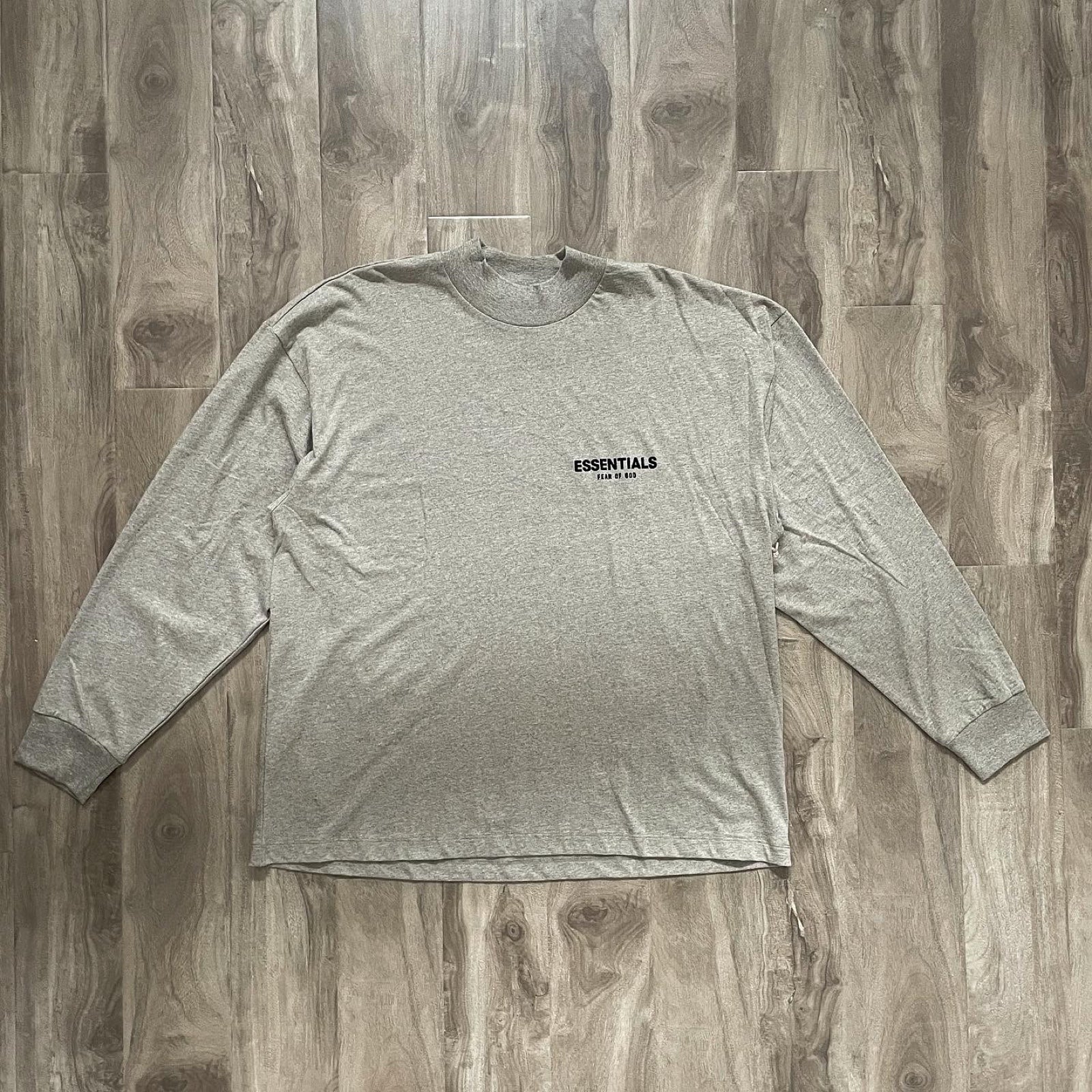 Fear of God Essentials Longsleeve Crewneck shops
