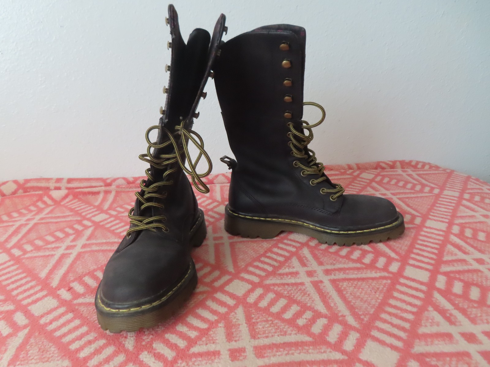 DR. MARTENS Aleina Tall Combat 14 Eyelet Lace Up Floral Fold Over Boots Size 7