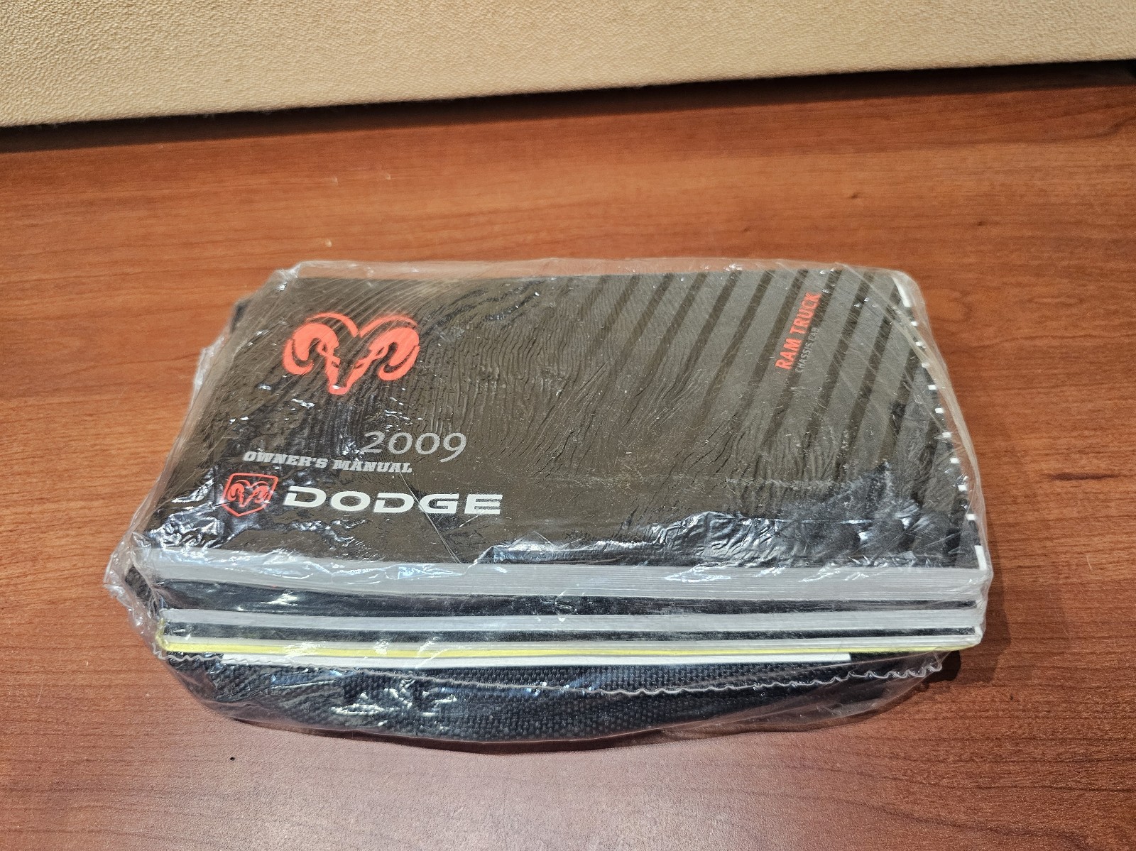 2009 Dodge Ram Truck Owners Manual Set With Case OEM 1500 2500 3500