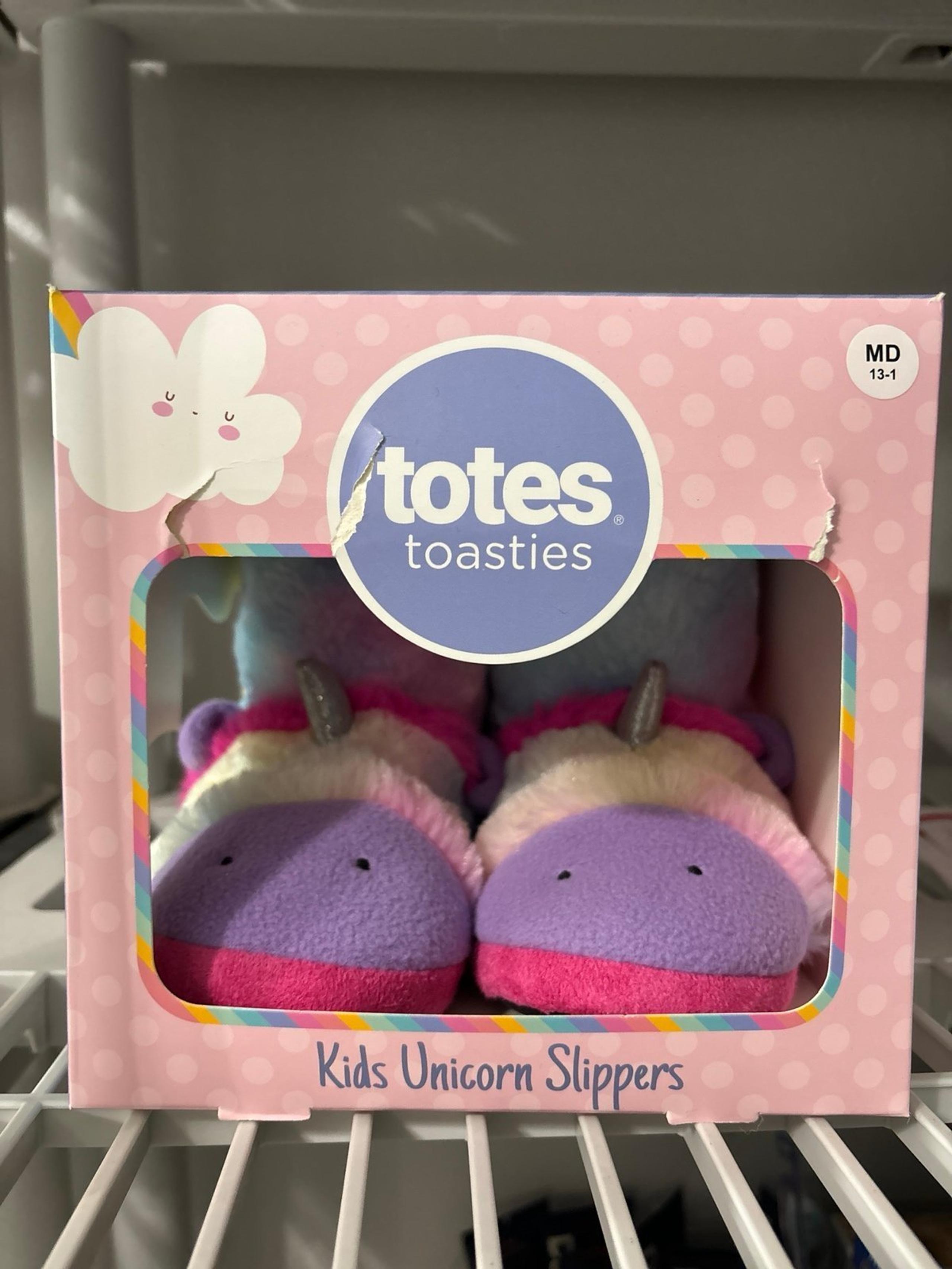Kids unicorn slippers by totes new