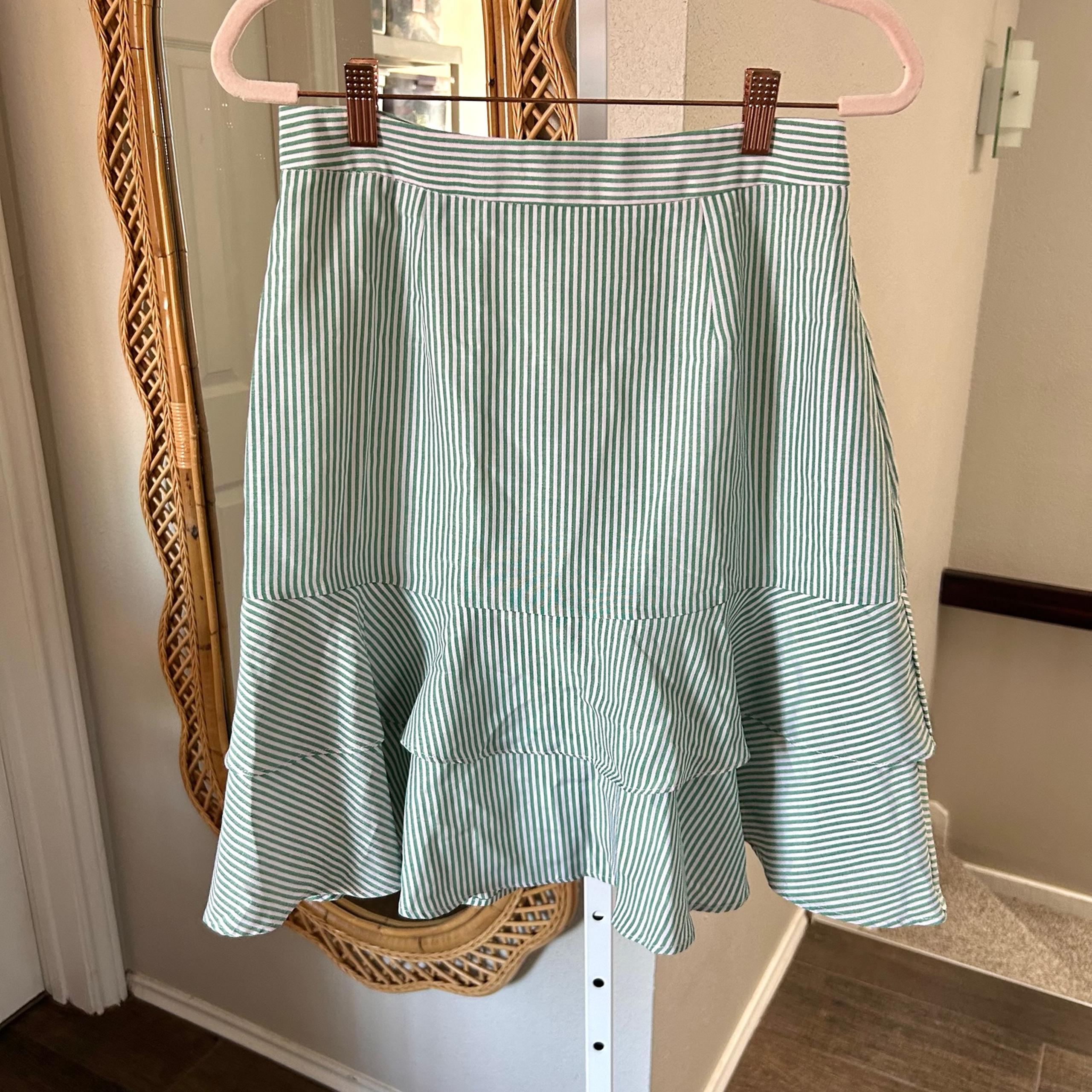 Anthropologie Hutch flouncy A-line skirt ruffle tiered green white striped 0