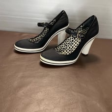 vintage Coach heels black and white size:7 1/2B