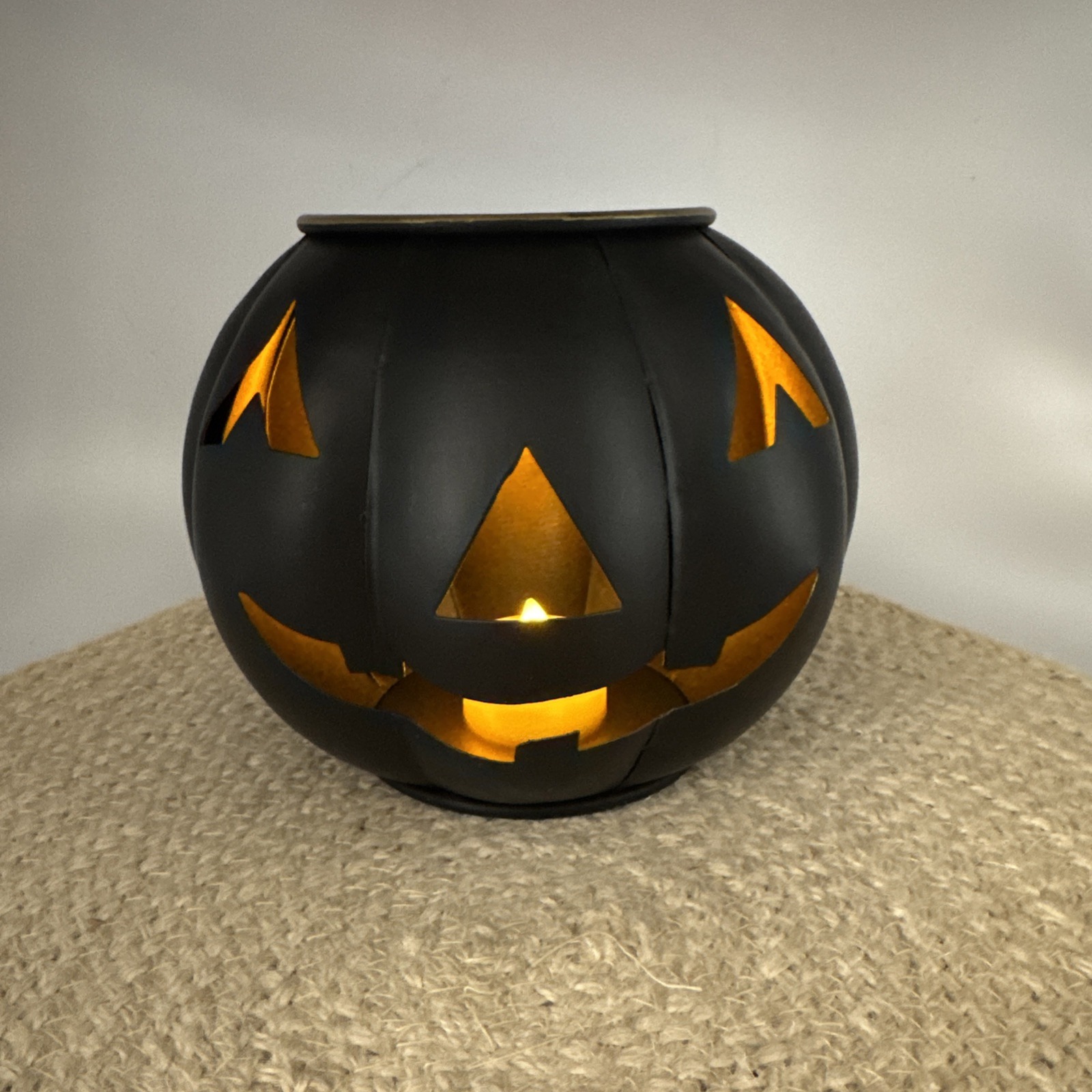 Pottery Barn Halloween Candle Holder Black Metal Jack O Lantern Small 7.5" New
