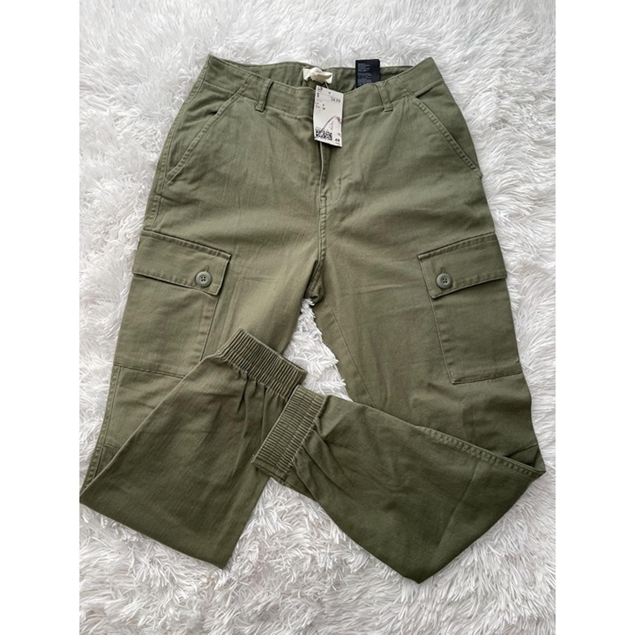 H&M Casual Women's Olive Green Cargo Pants Size 6