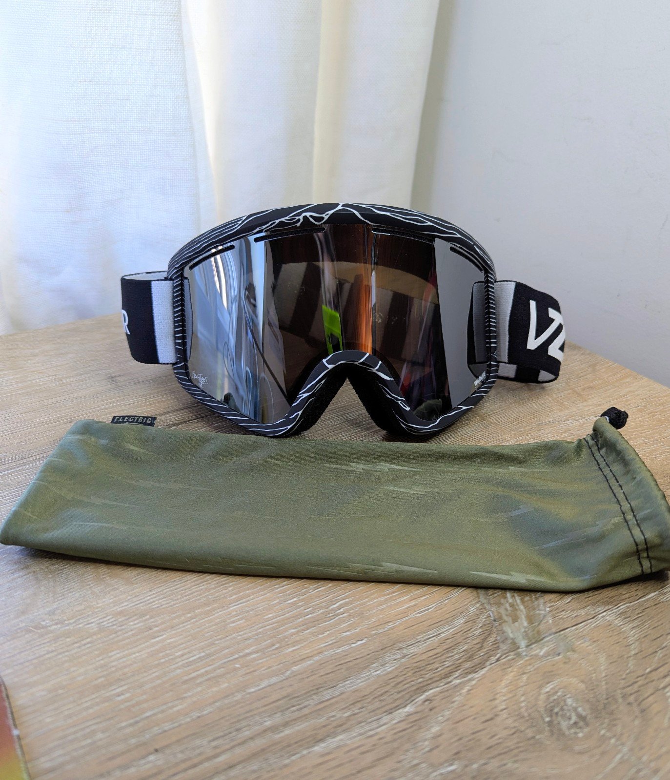 Von Zipper ski/snow goggles