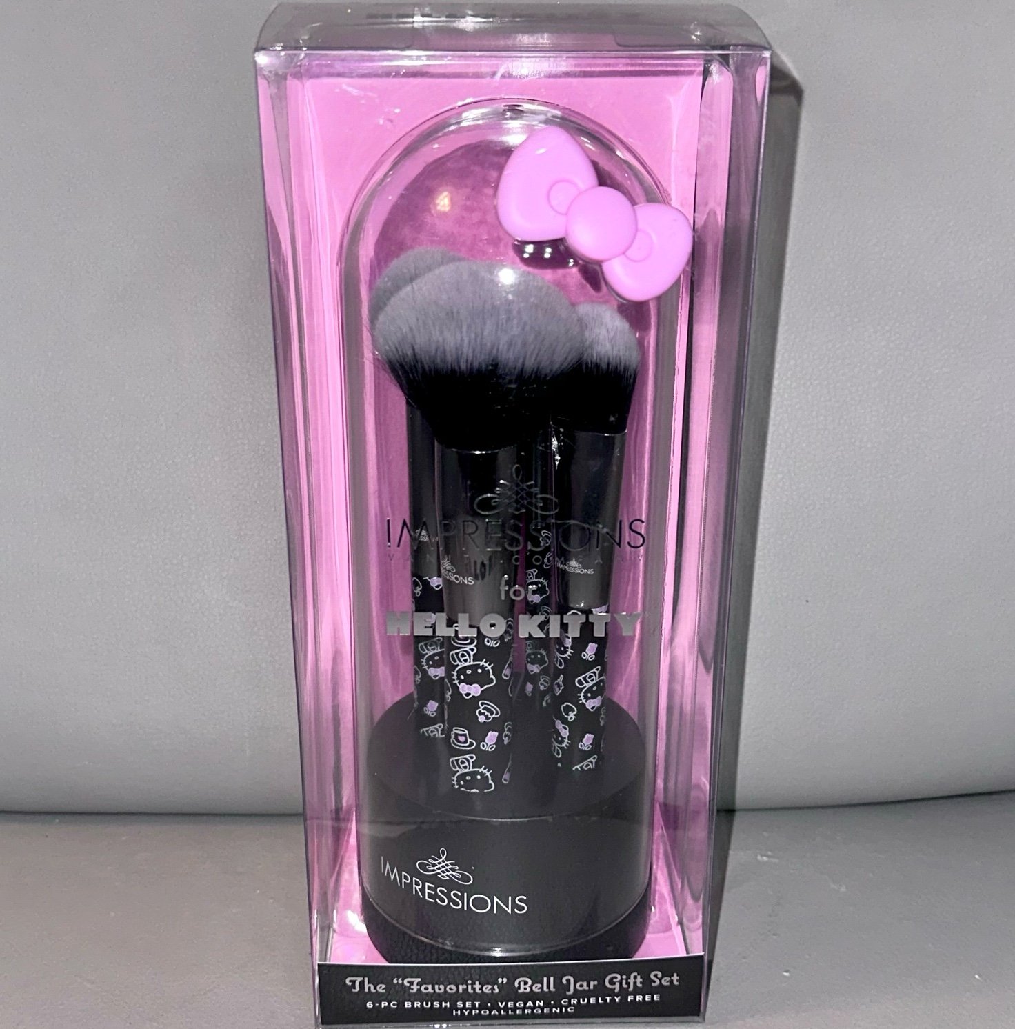 Impressions Vanity x Hello Kitty “The Favorites Bell Jar 6-Piece Brush Gift Set