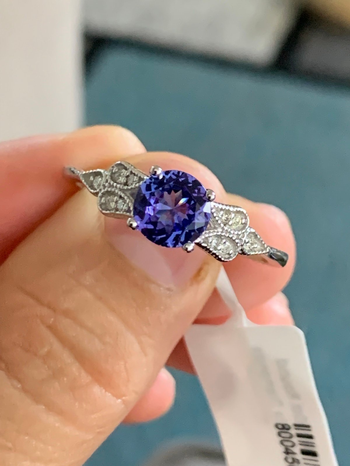 14k gold 1.20ct Natural Tanzanite/Diamond ring