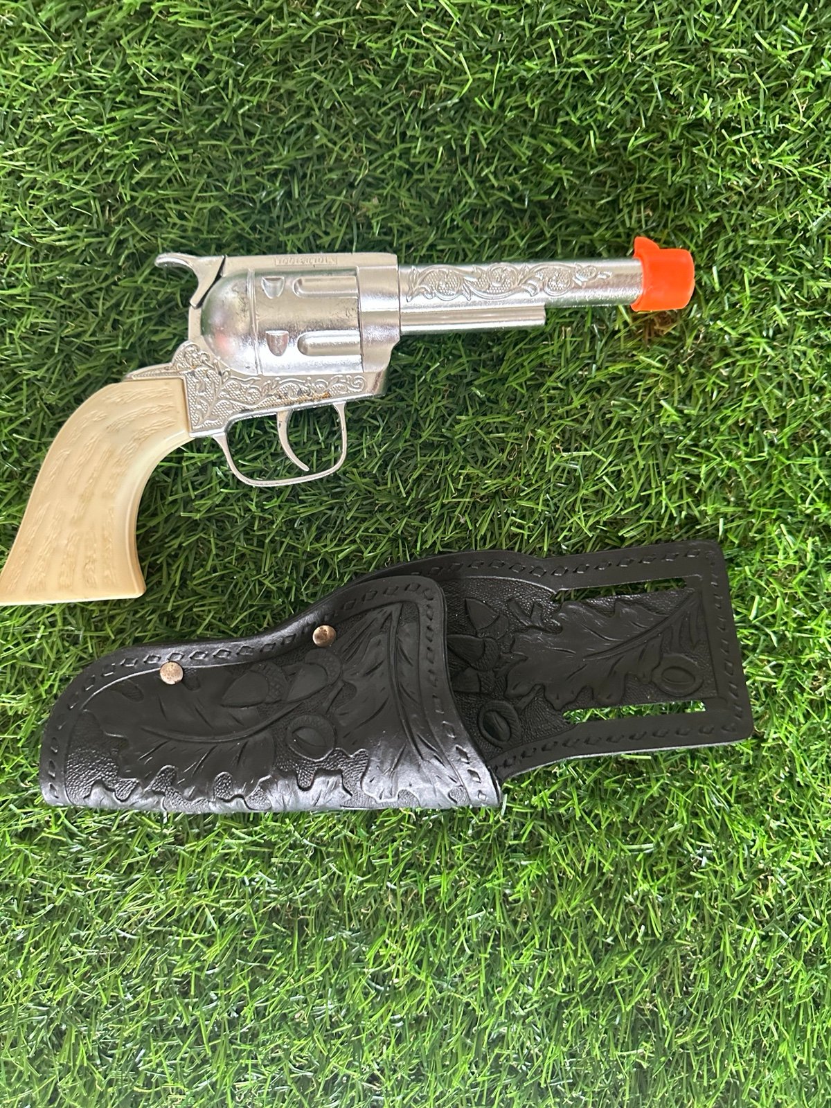 Vintage Pony boy cap gun