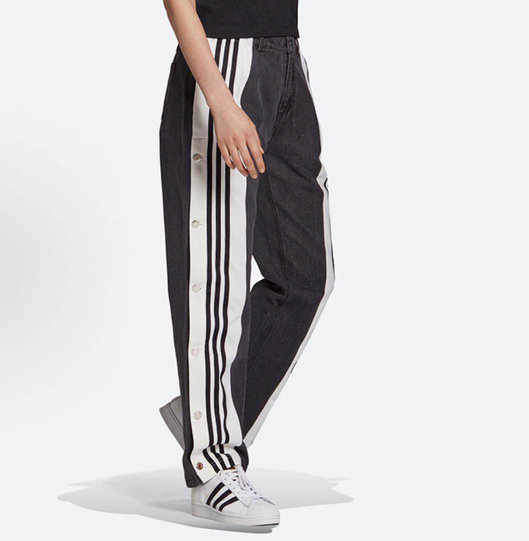 Brand new OT Adidas ADIBREAK DENIM in black, H59019.