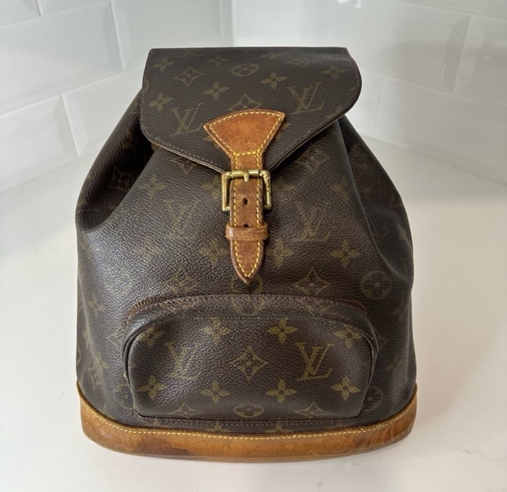 Louis Vuitton Montsouris PM