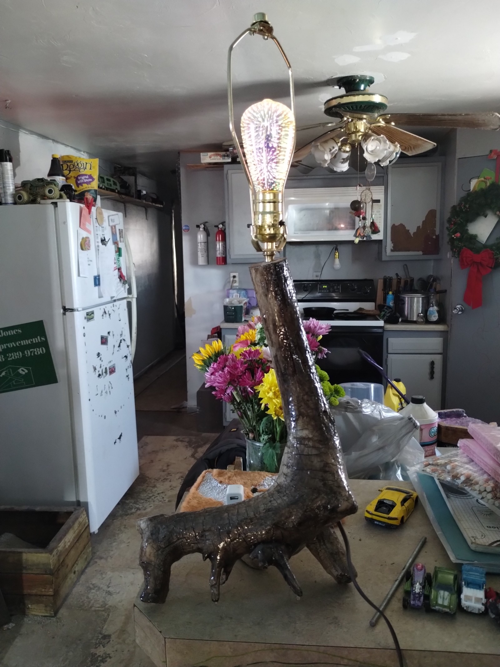 Wood lamp