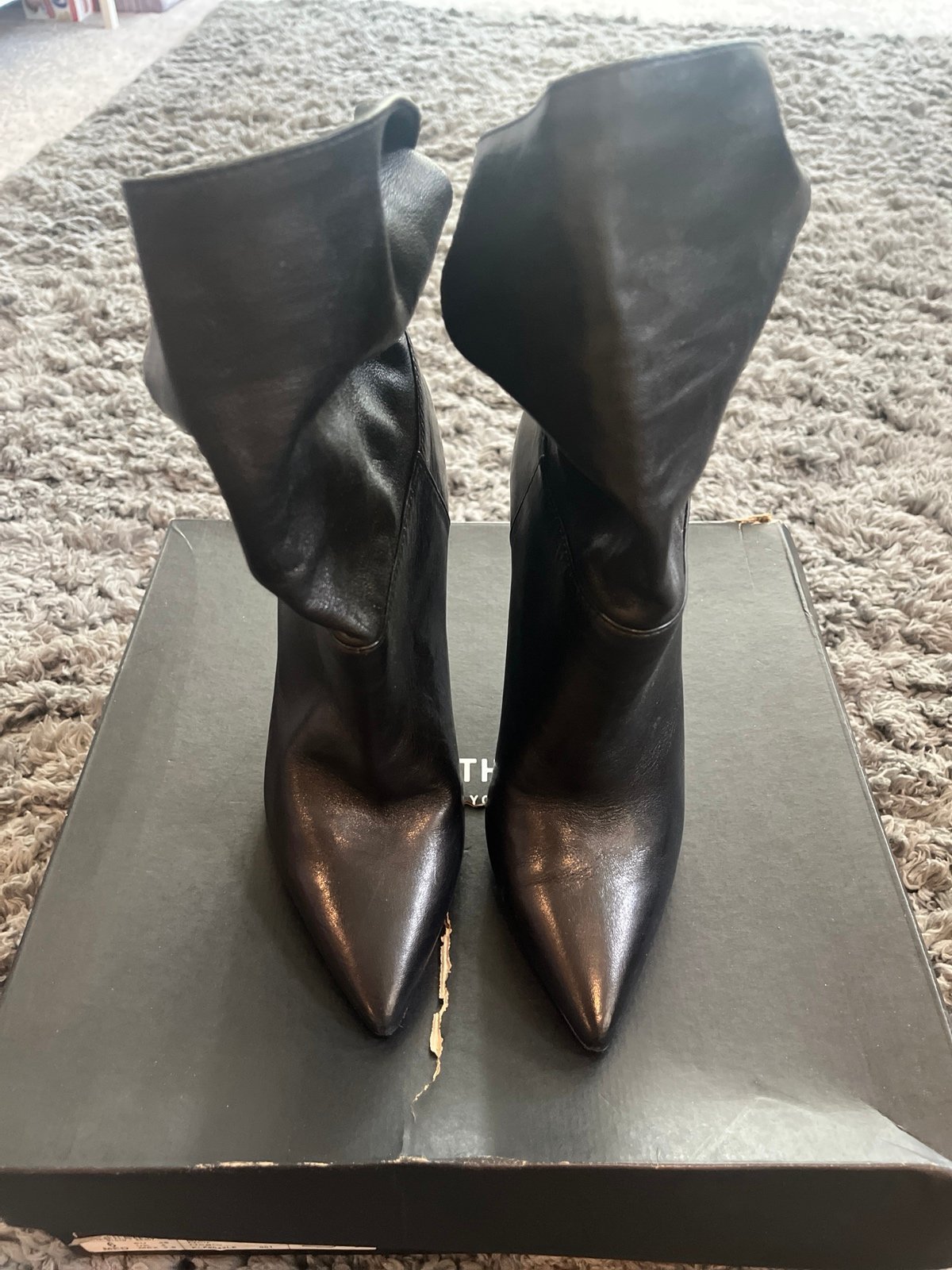 KENNETH COLE NEW YORK
