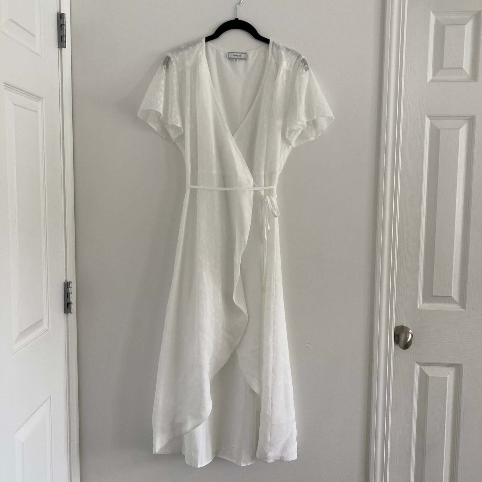 RIHOAS flowy wrap maxi dress, white, fully lined, semi sheet sleeves, size M