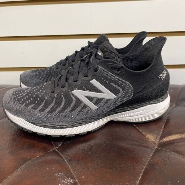 New Balance Fresh Foam 860v11 Women's Running Shoes Size 8 B Black
