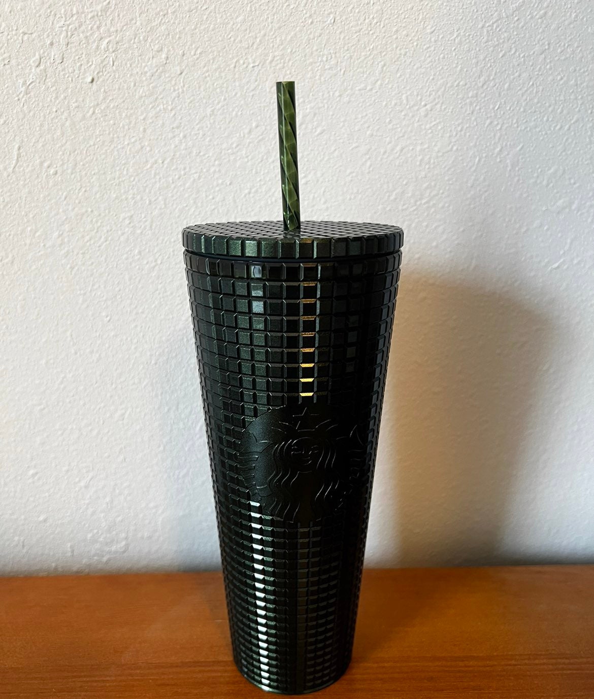Starbucks Green Grid Holiday 2021 Venti Cup