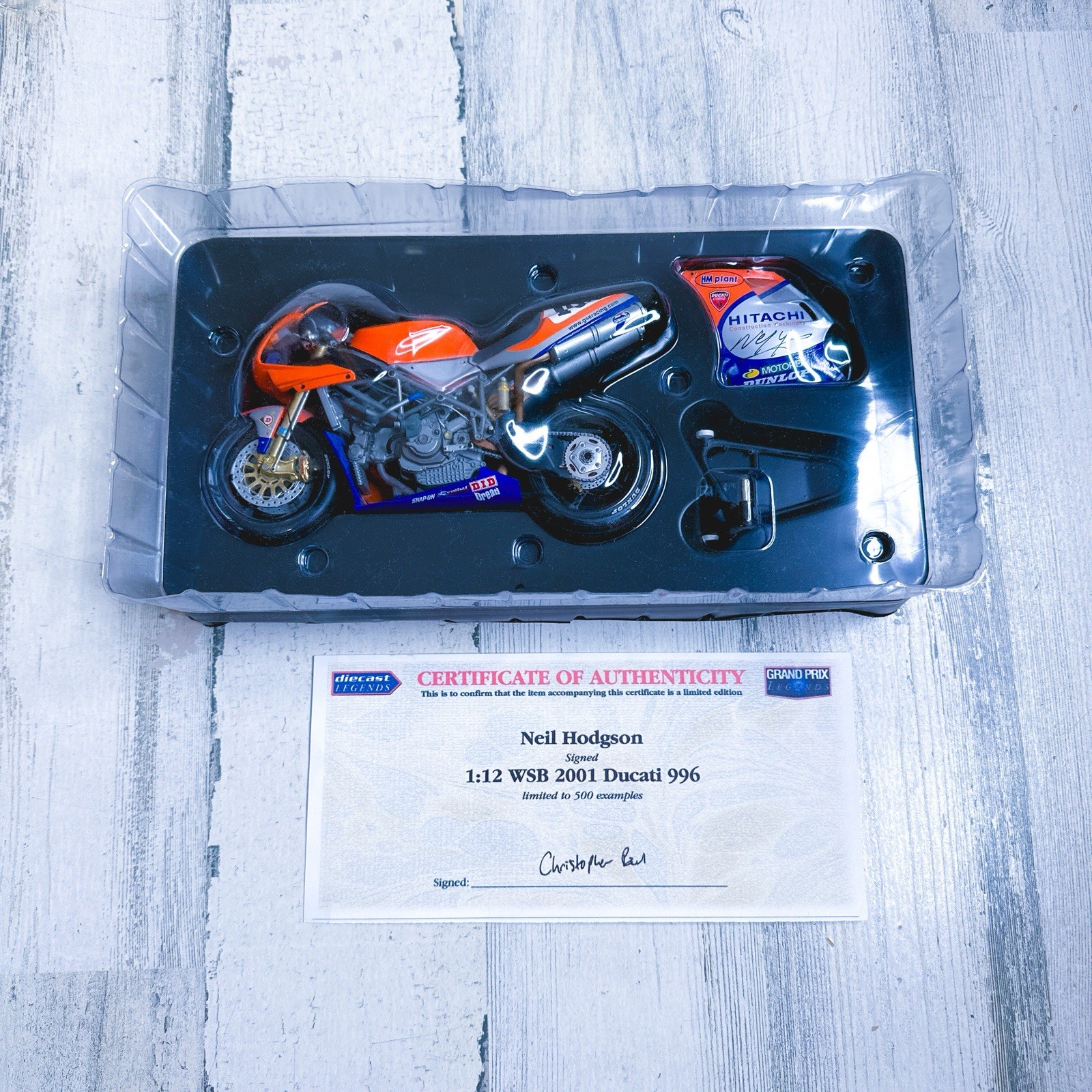 1/12 Minichamps 2001 Ducati 996RS Neil Hodgson SIGNED with COA - Minor damage