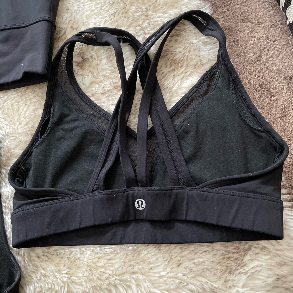 Lululemon sports bra