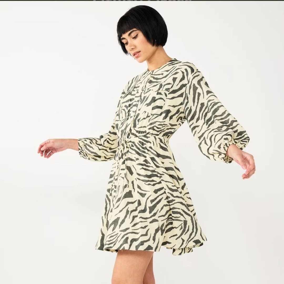 Nine West Animal Print Fit and Flare Dress. Size: L