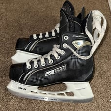 Bauer Tuuk One 05 Supreme Ice Hockey Skates Youth Size 5R Gear Equipment Used PO