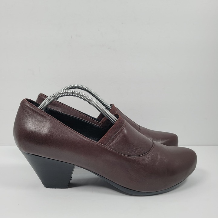 Dansko Women's Leather Brown Slip On Shoes US Size 9.5 EU 40