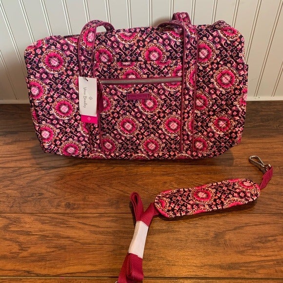 Vera Bradley small travel tote with Tags