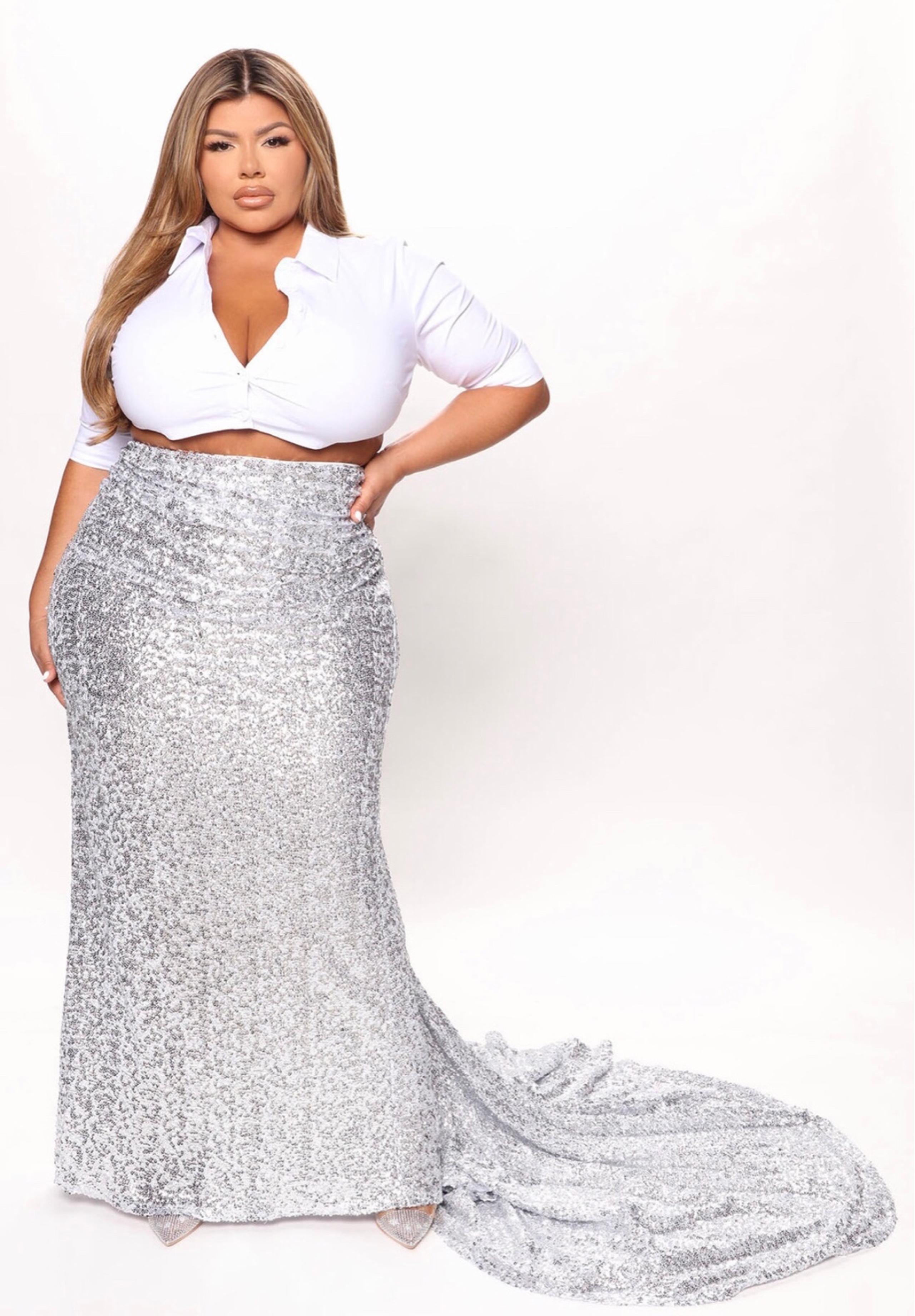 Plus size white button down feather crop top 3x
