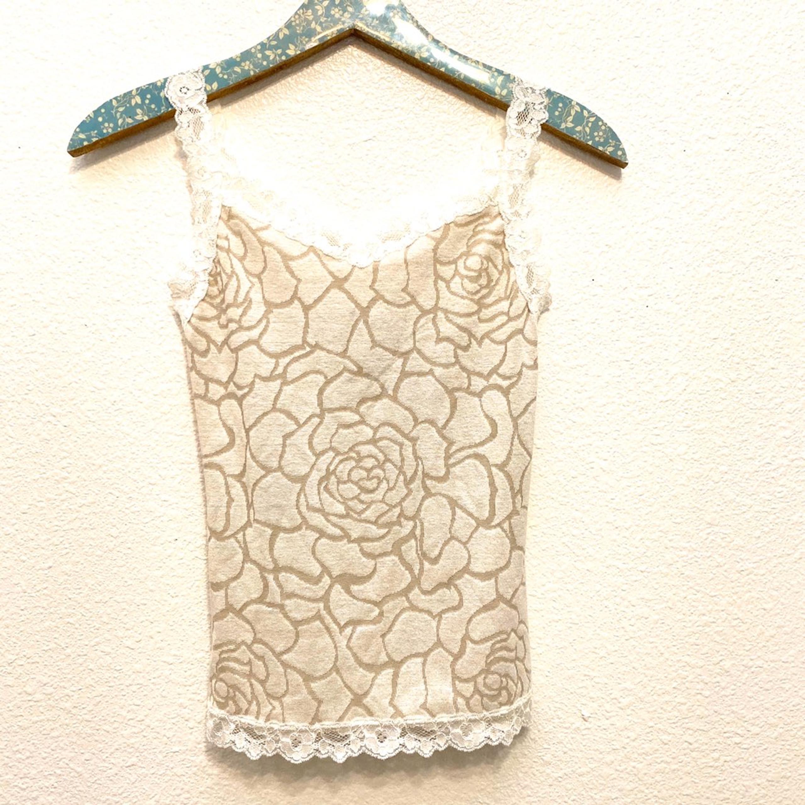 white house black market floral lace tan