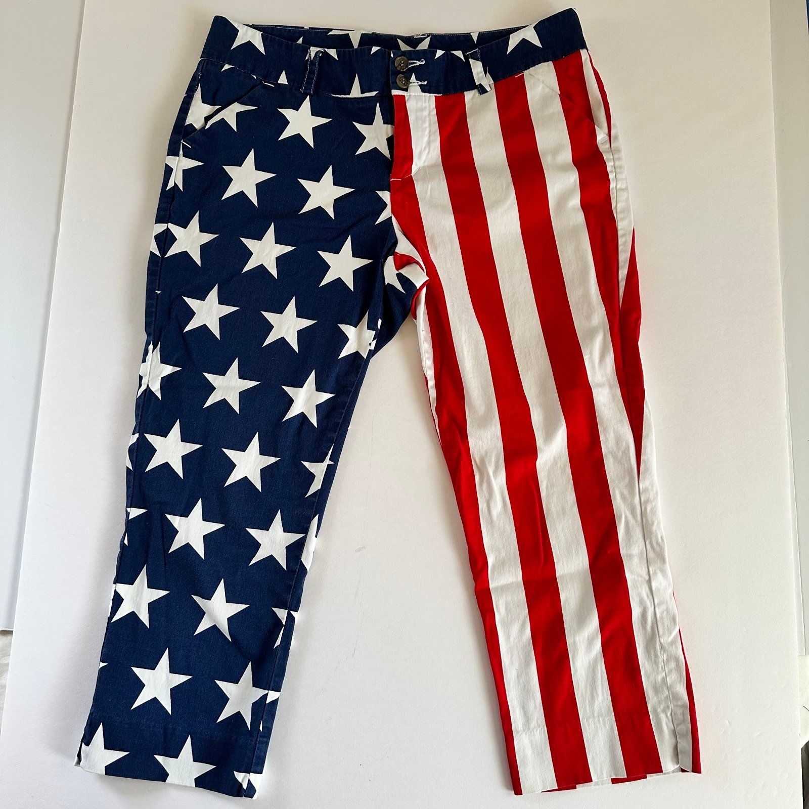 Loudmouth Golf Ladies Cropped Pants Sz 8 Stars Stripes Patriotic Red White Blue