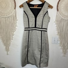 Tory Burch white, blue and Black Sheath Dress V-Neck Sleeveless dress size 0