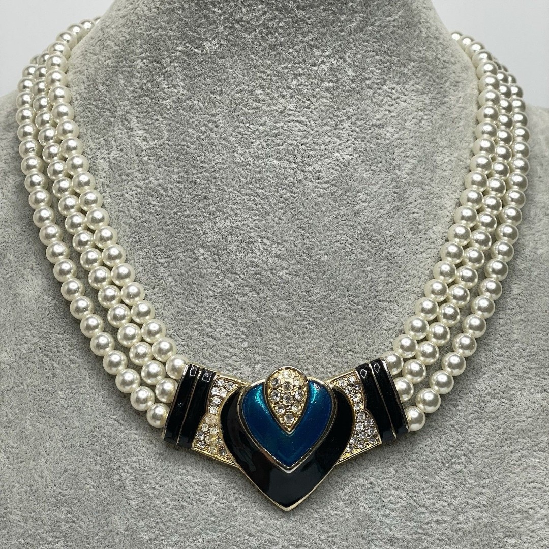 Teardrop Shaped Triple Pearl Glass Necklace Black Blue Gold Enamel Embellish