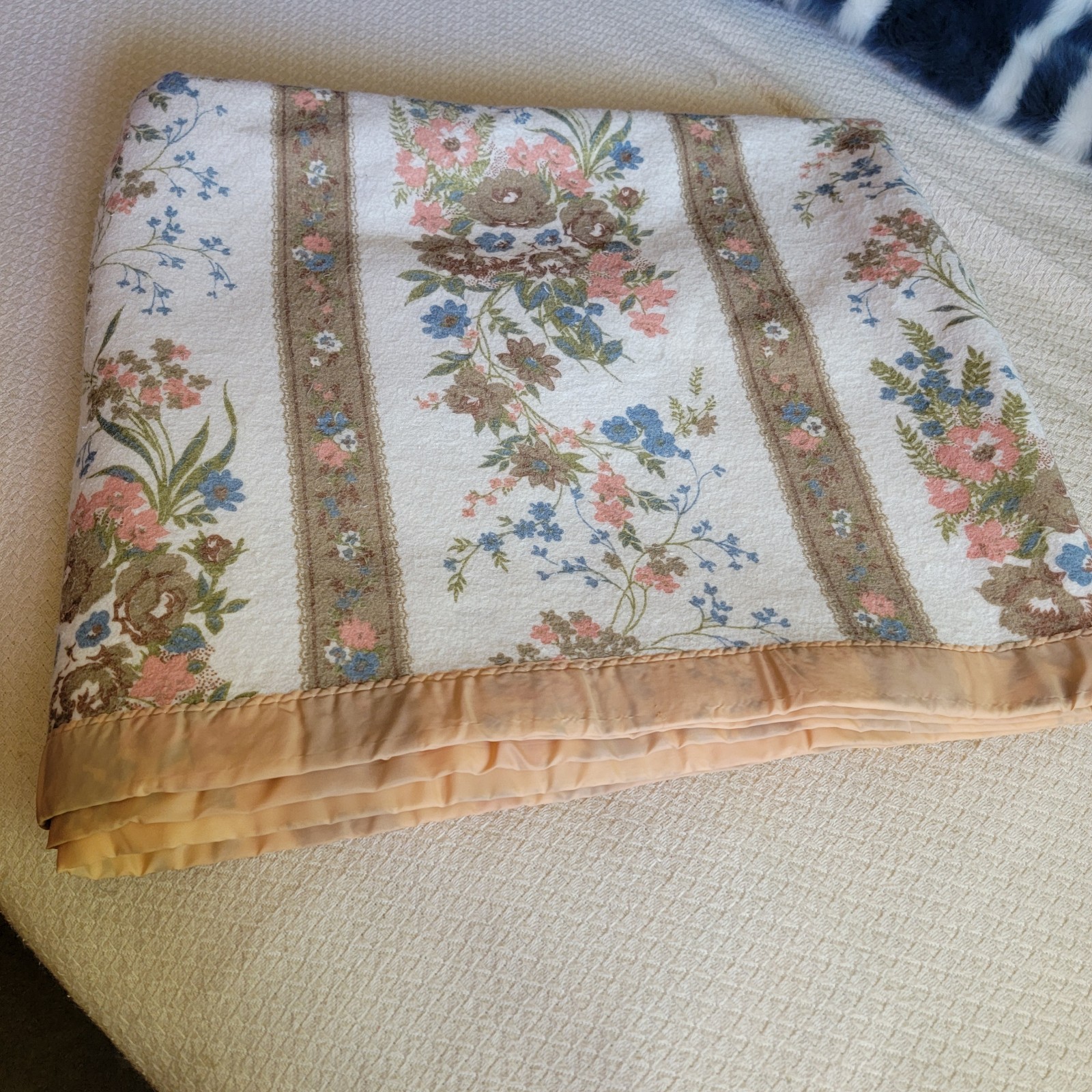 Vintage Acrylic Blanket Blue, Pink, Tan Floral Design Queen 90 X 102 USA