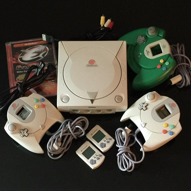 Sega Dreamcast Console Bundle