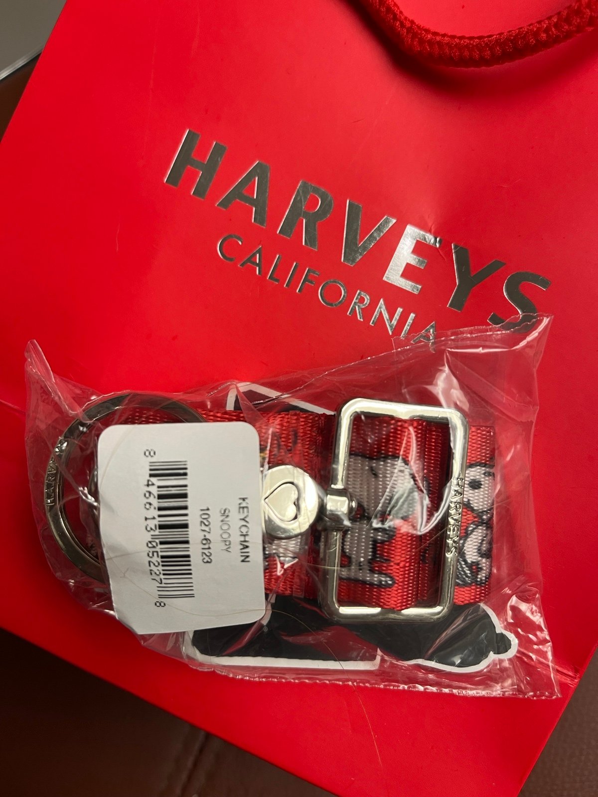 NIP Harveys Seatbelt Peanuts BFF Snoopy Woodstock CNG Click N Go Keychain