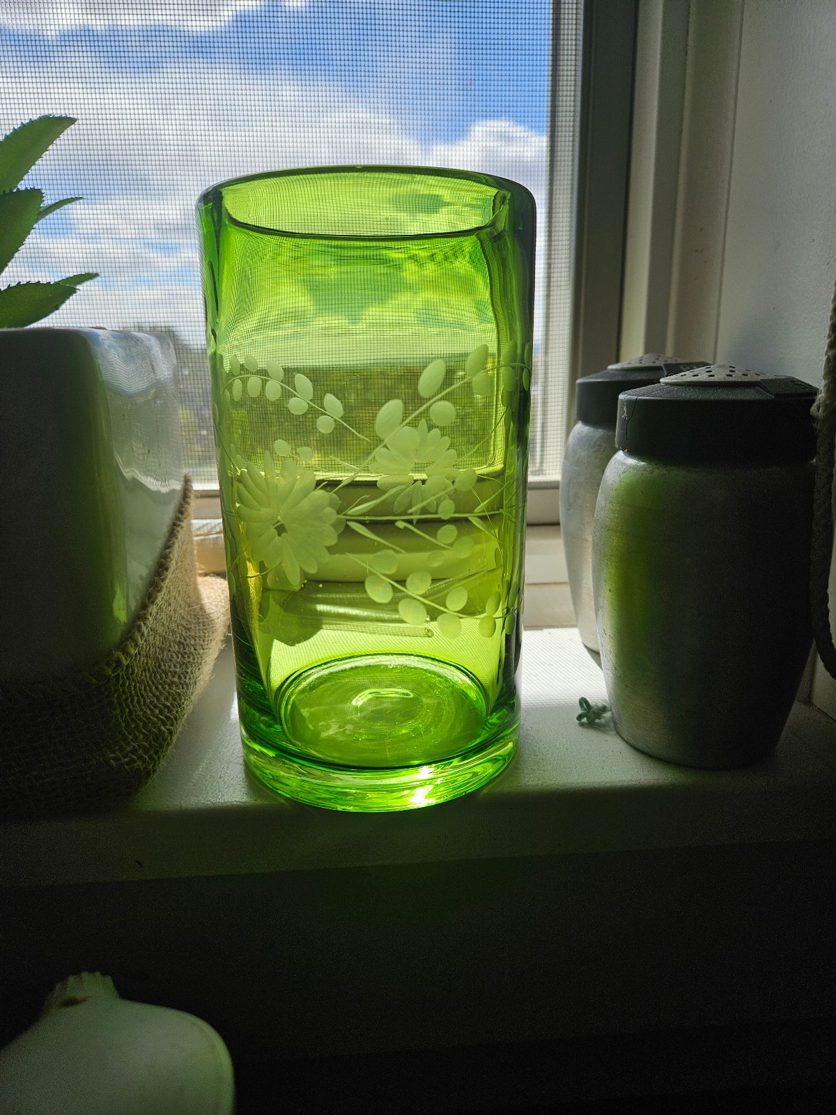 Set of 4 Bobby Flay green highball drink glasses.