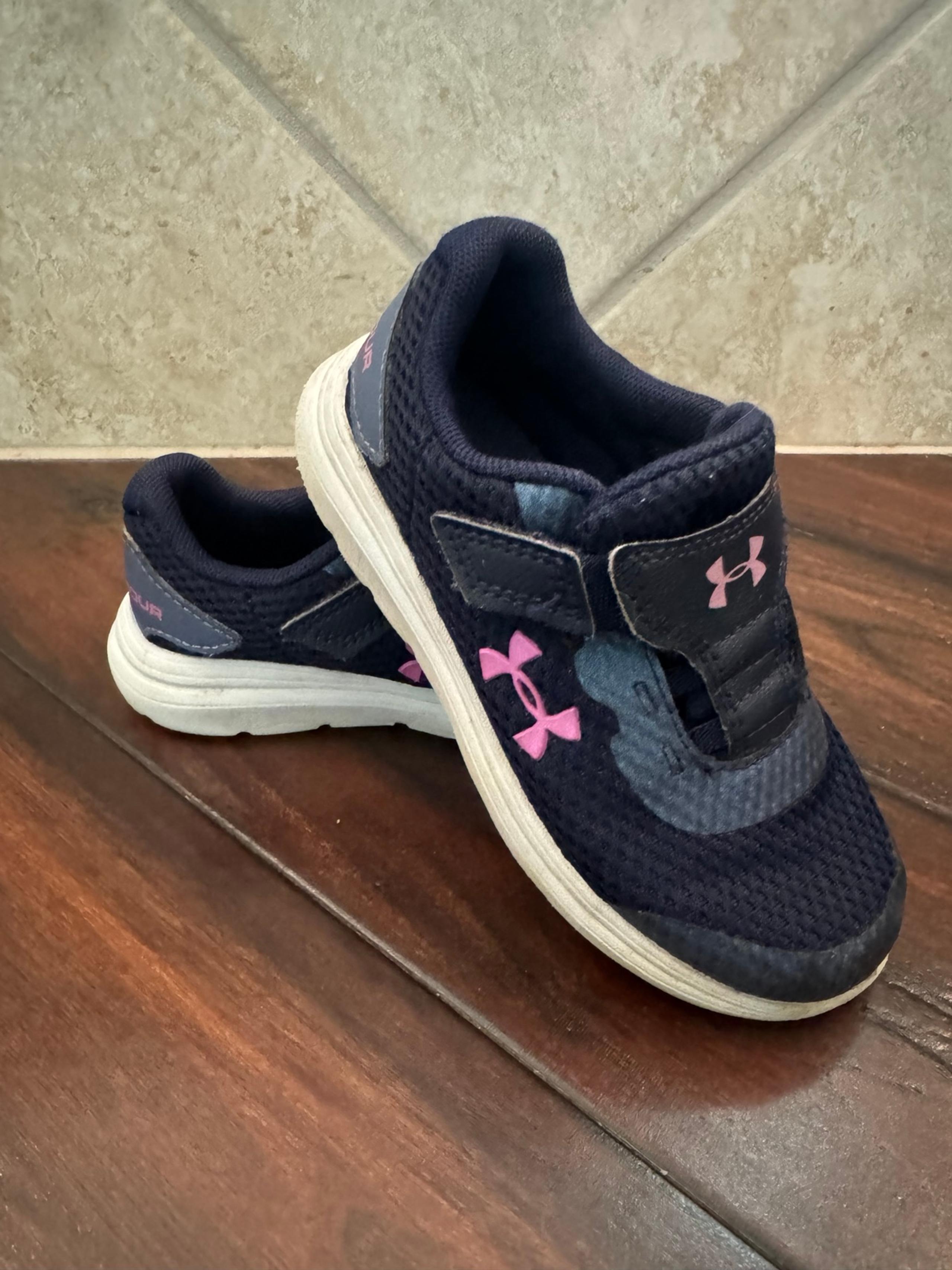 Under Armour Toddler Girl Shoes Size 9