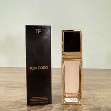 Tom Ford Shade and Illuminate Soft Radiance Foundation SPF 50 0.0 Pearl