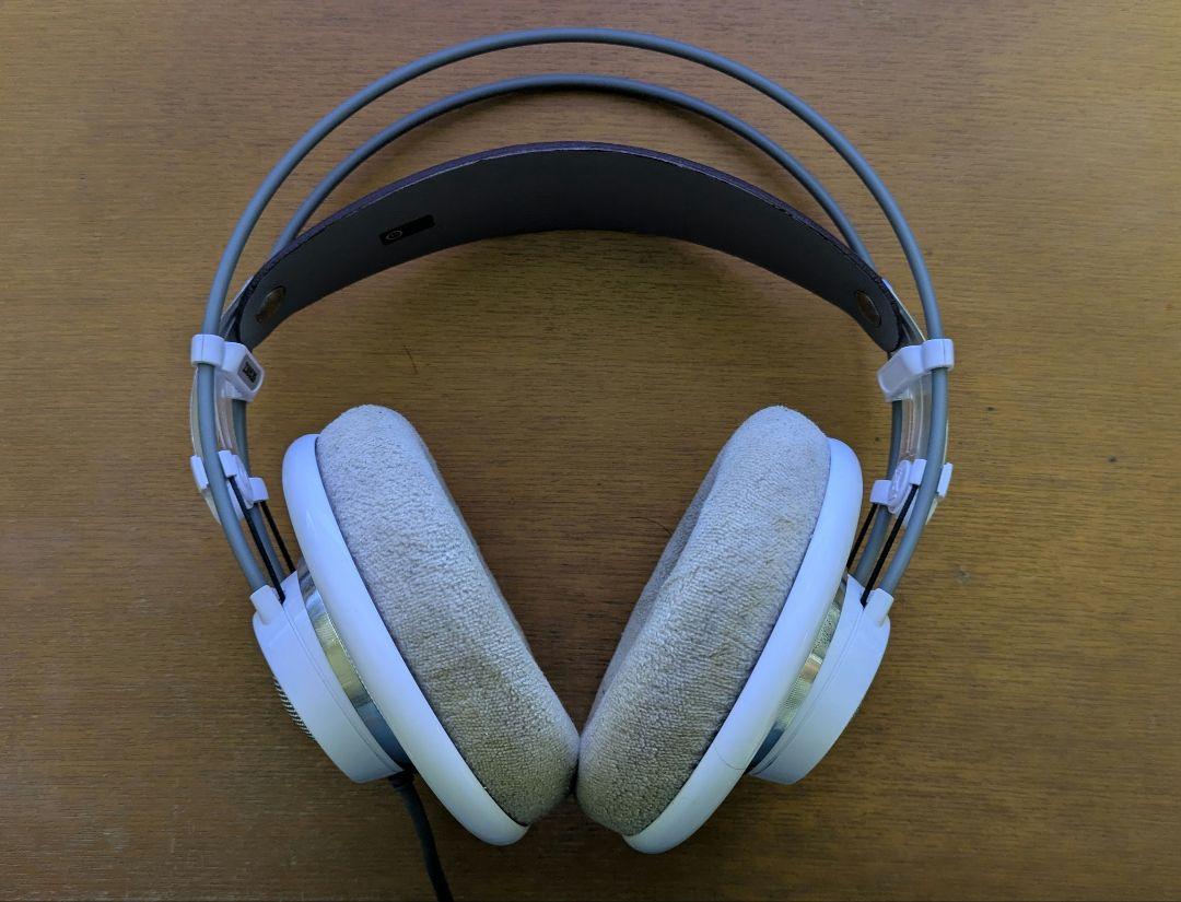 AKG K701 White