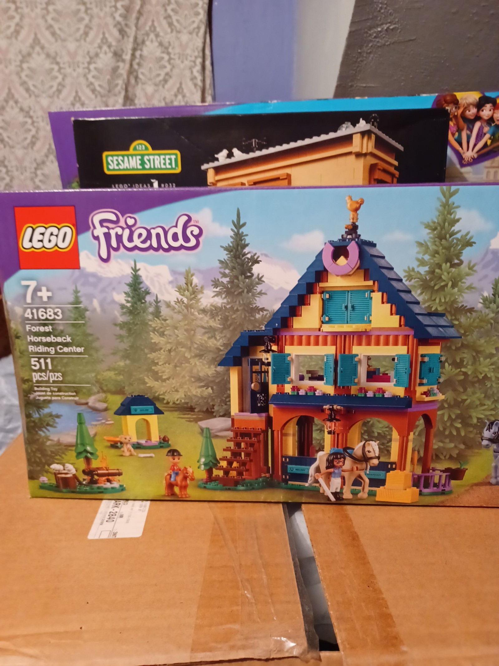 LEGO 41683 forest horseback riding center