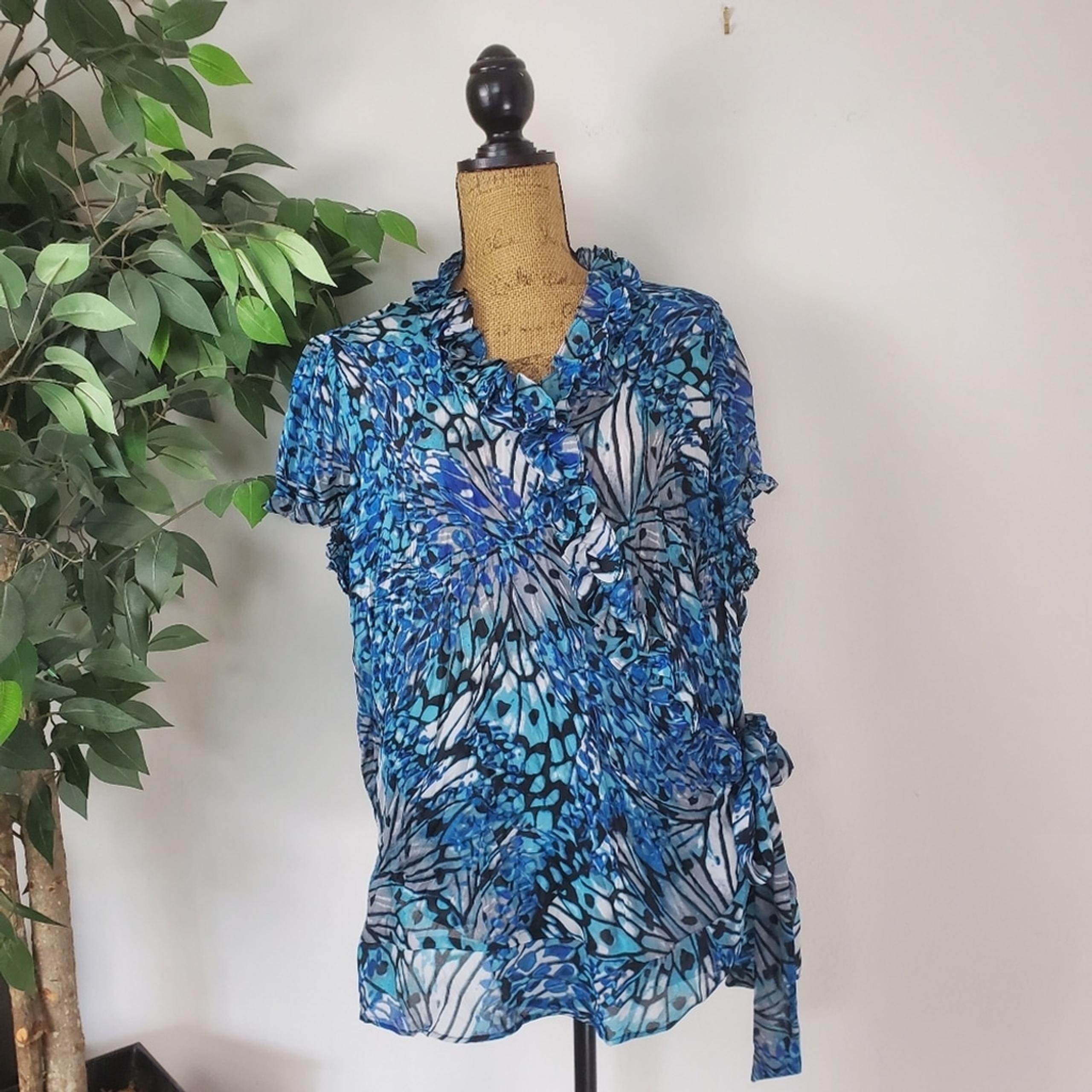 East 5th Women’s Deep Blue Ruffle Wrap Blouse Size 1X Plus Size Butterfly