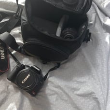 Cannon EOS Rebel T1i Bundle