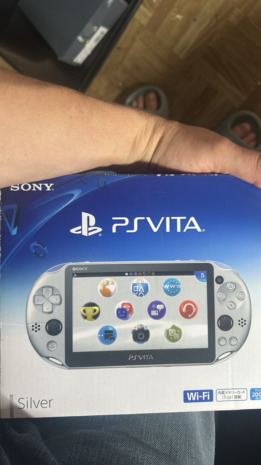Psp vita COMES WITH EVERYTHING YOU NEED AND MORE