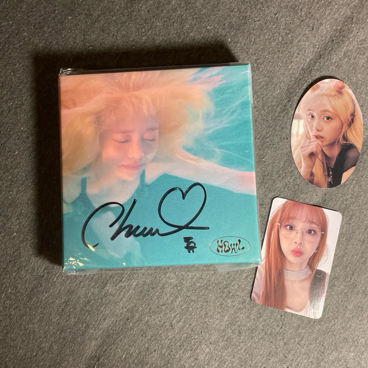 SIGNED Chuu Howl album *Most inclusions, MusicAndDrama POB*