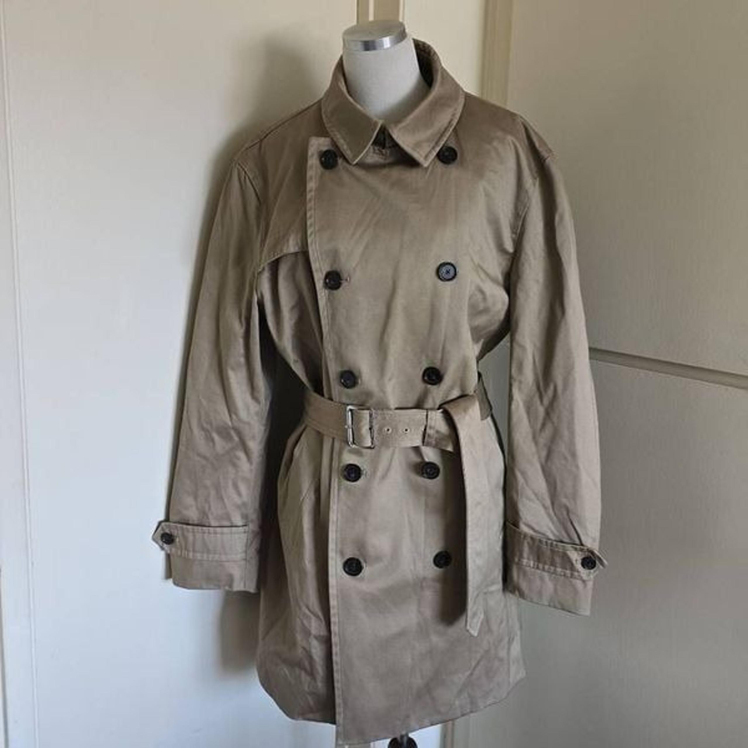 Banana Republic Men's Tan Trench Coat, NWOT, Sz. L