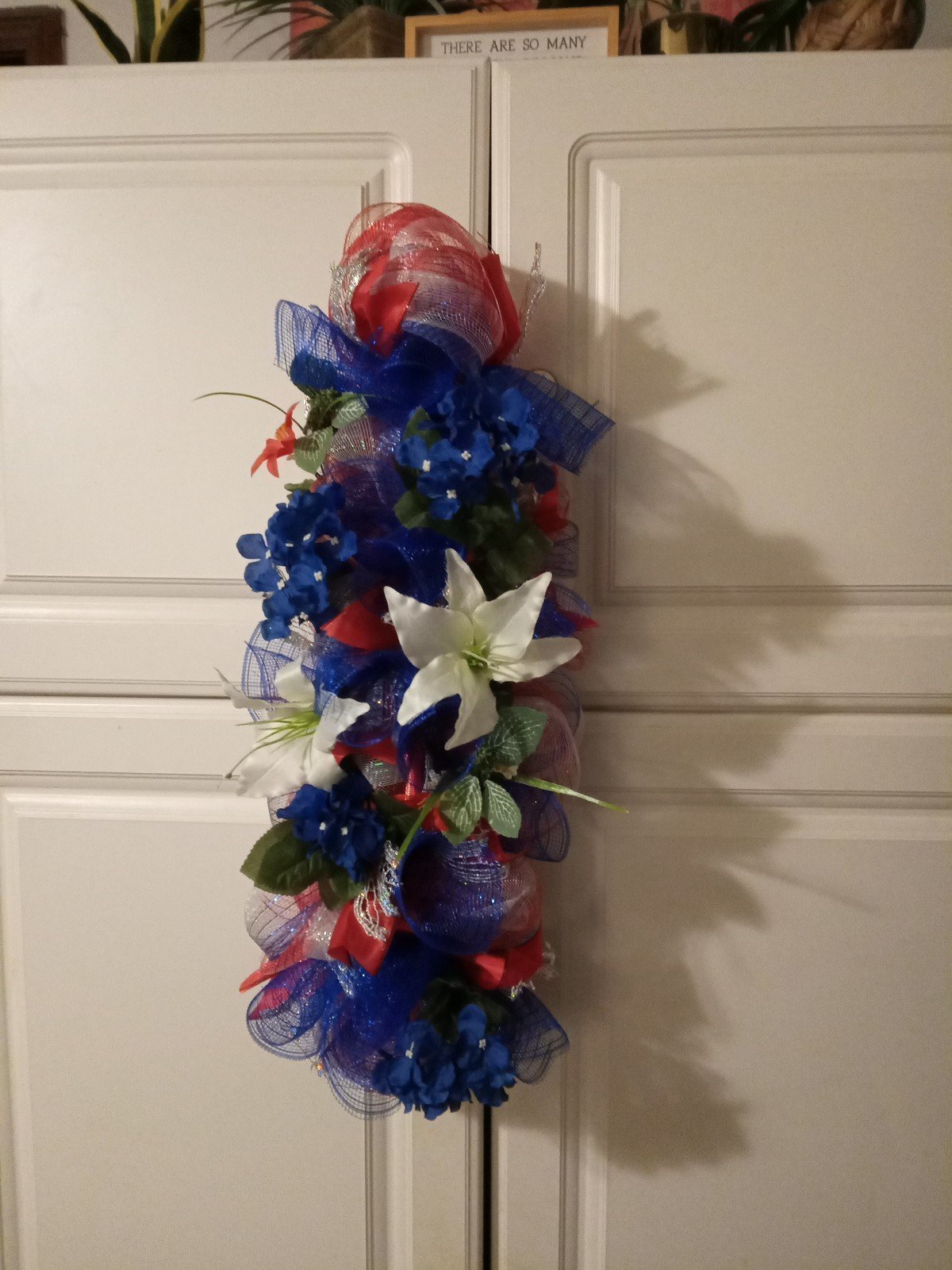 Patriotic swag, wreath