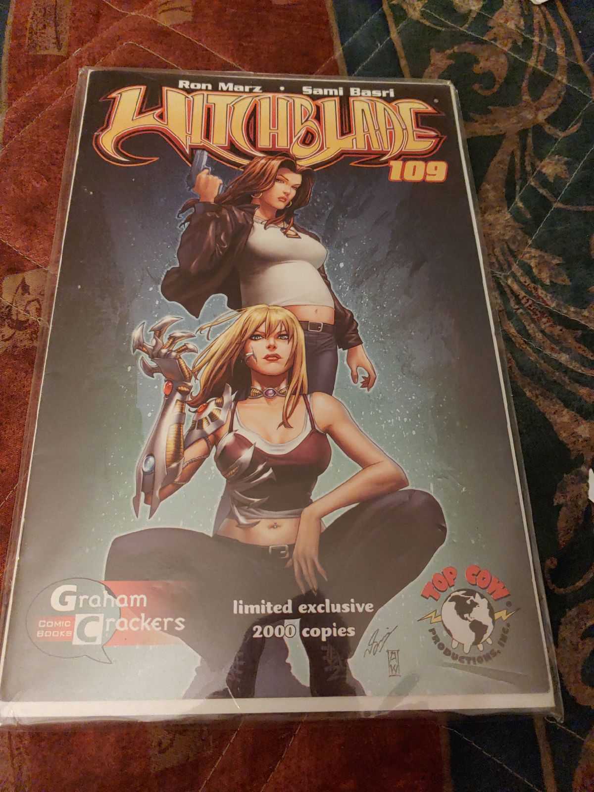 Image lot of 2 witchblade #109 regular &